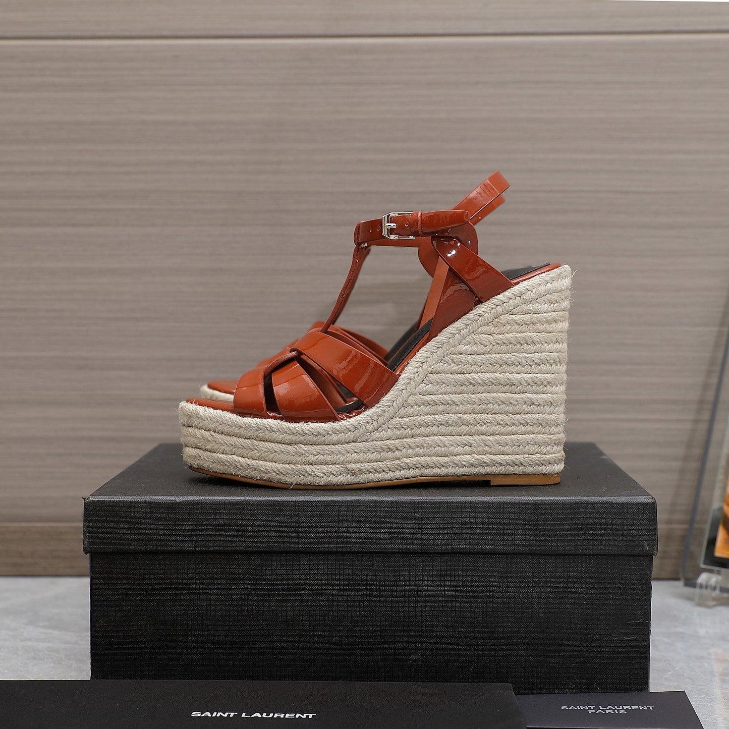 SL TRIBUTE WEDGE SANDALS BRICK POLISHED CALFSKIN - 35