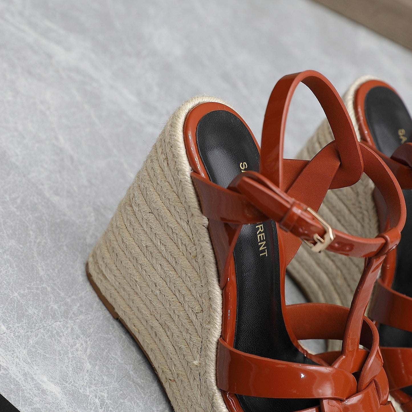 SL TRIBUTE WEDGE SANDALS BRICK POLISHED CALFSKIN - 35