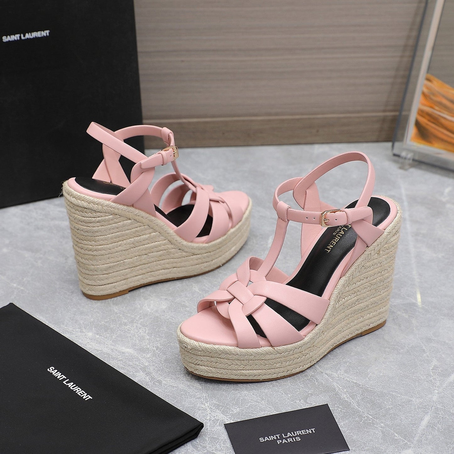 SL TRIBUTE WEDGE SANDALS PALE PINK CALFSKIN - 35
