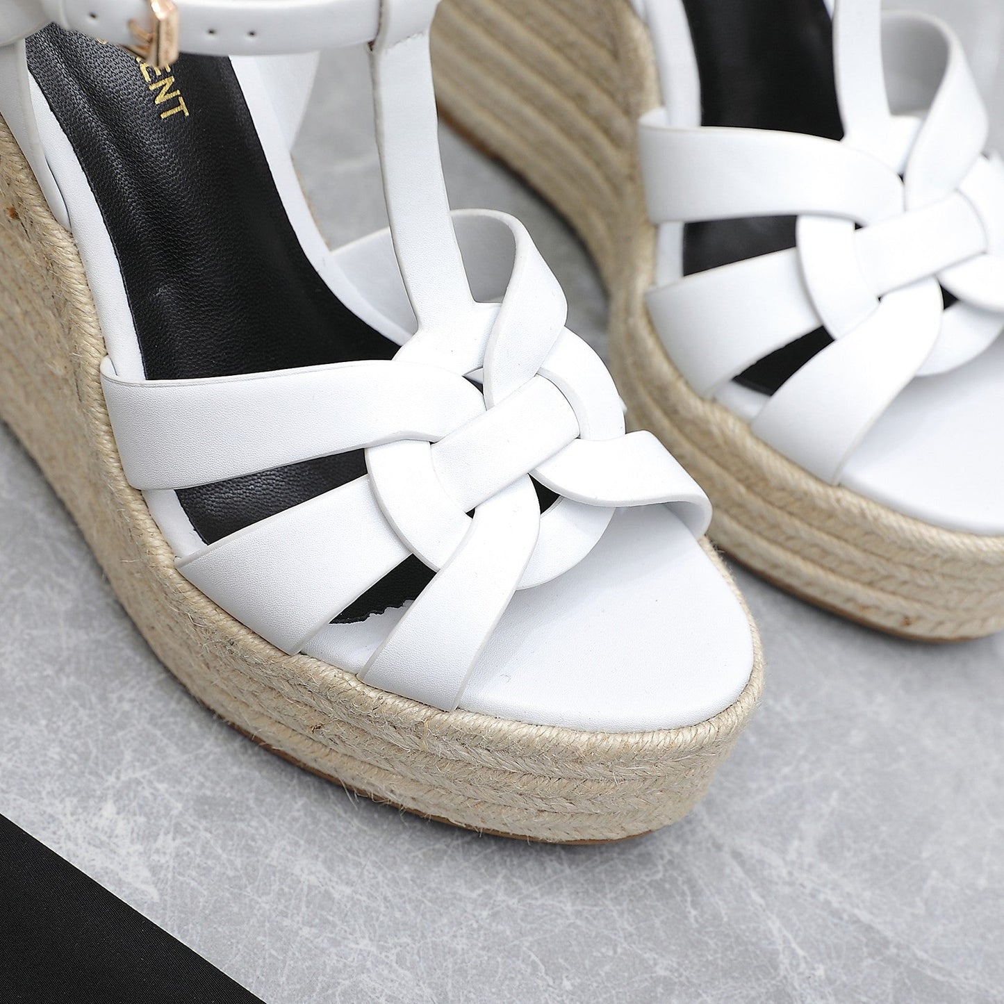 SL TRIBUTE WEDGE SANDALS WHITE CALFSKIN - 35