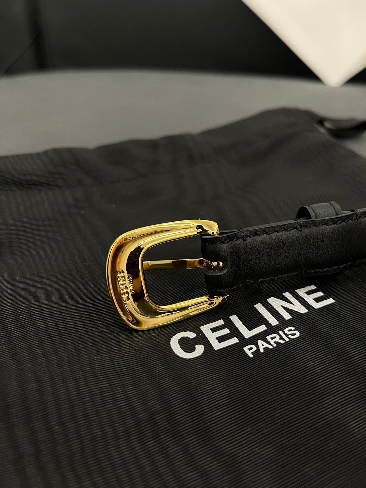 CL SMALL 18 MM TRIOMPHE BELT IN TAURILLON BLACK LEATHER GOLD HARDWARE - 30