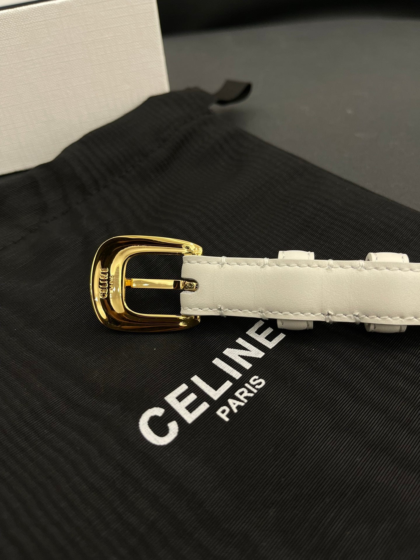 CL SMALL 18 MM TRIOMPHE BELT IN TAURILLON WHITE LEATHER GOLD HARDWARE - 30