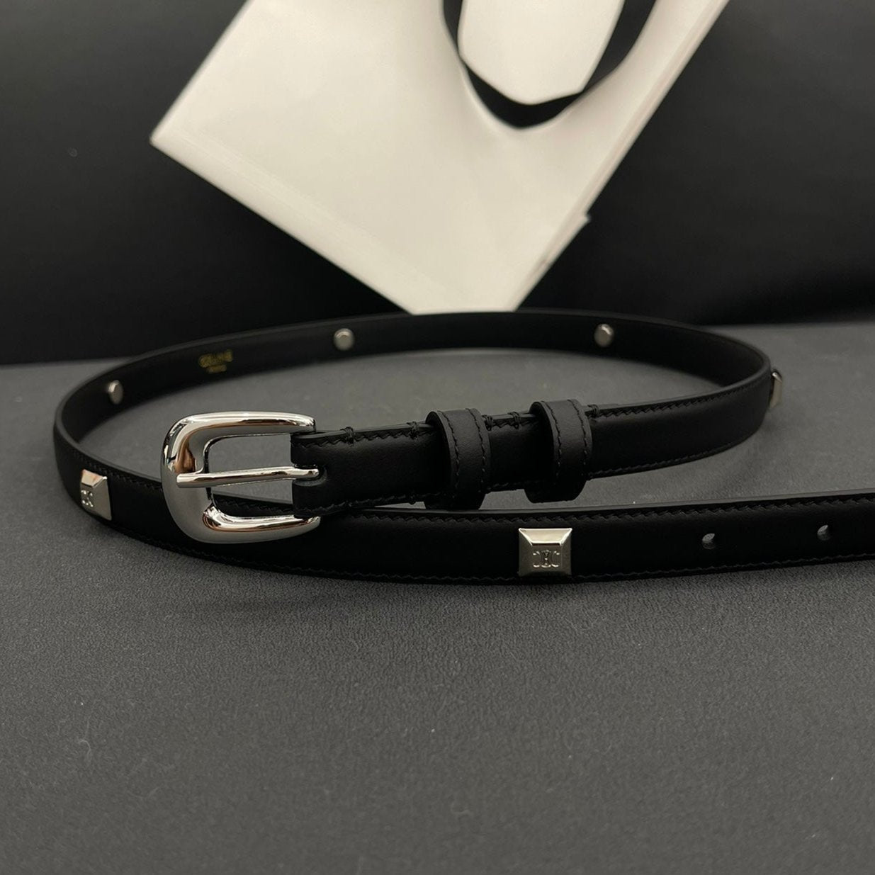 CL SMALL 18 MM TRIOMPHE BELT IN TAURILLON BLACK LEATHER SILVER HARDWARE - 30