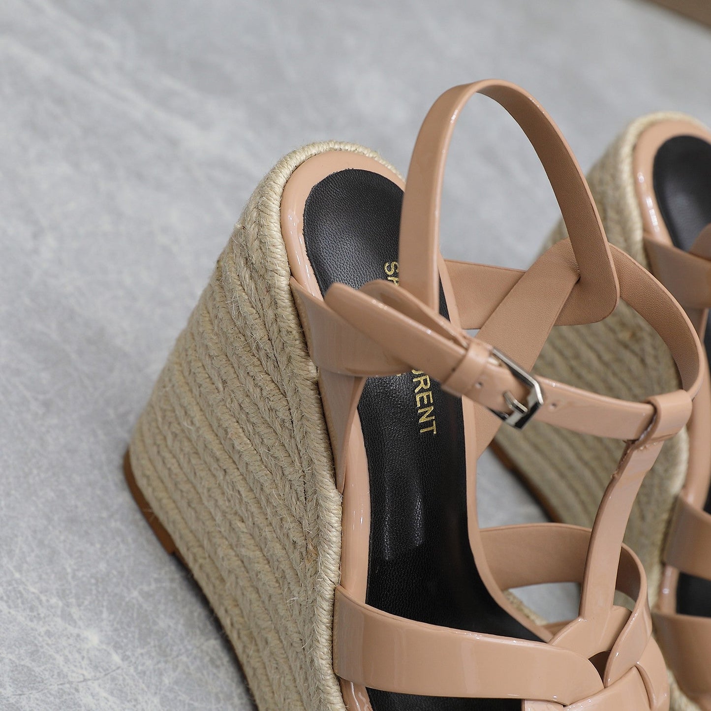 SL TRIBUTE WEDGE SANDALS PINK NUDE POLISHED CALFSKIN - 35