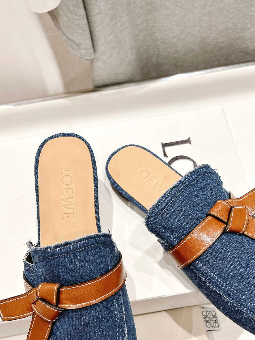 LW GATE BELTED MULE AEGEAN DENIM - 35