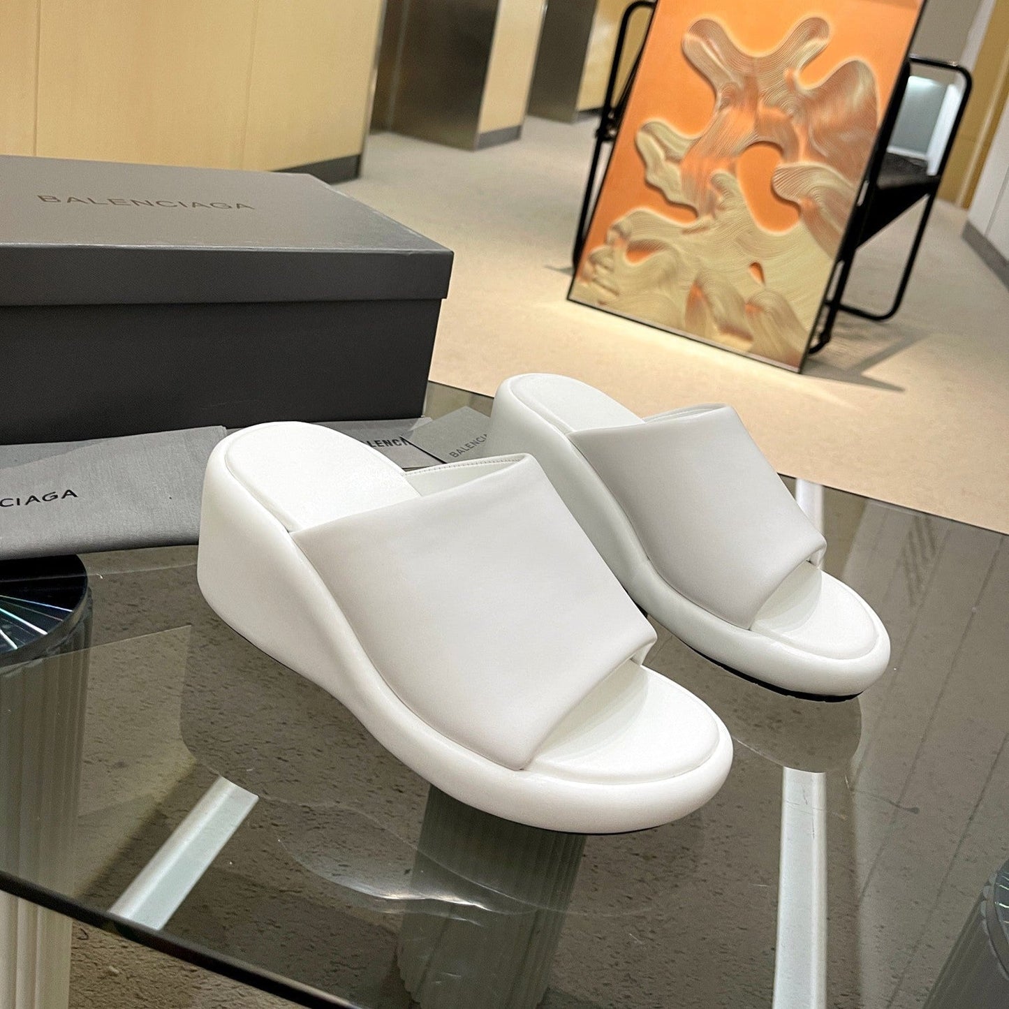WEDGE SANDALS IN WHITE SOFT LAMBSKIN - 35