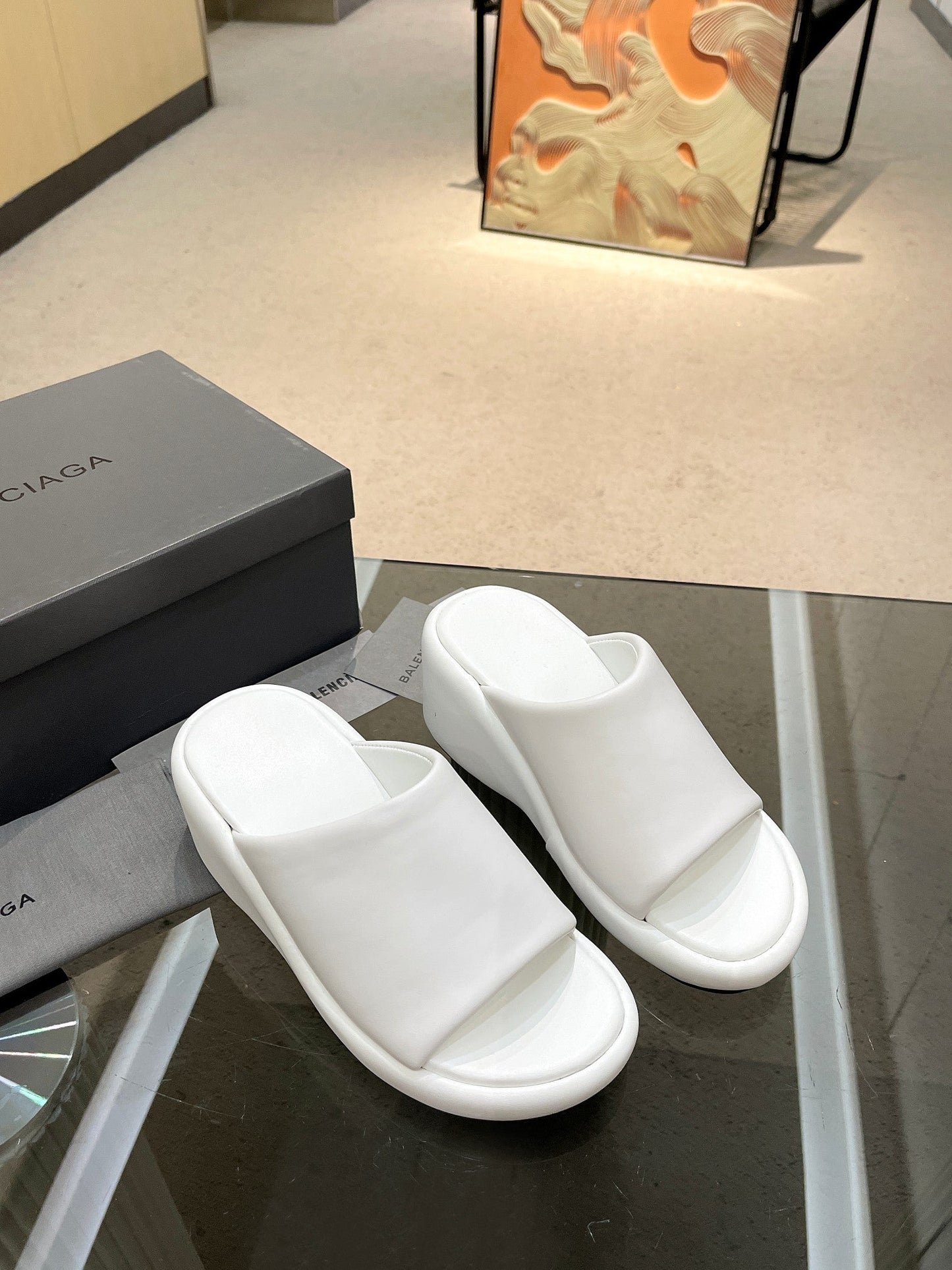 WEDGE SANDALS IN WHITE SOFT LAMBSKIN - 35