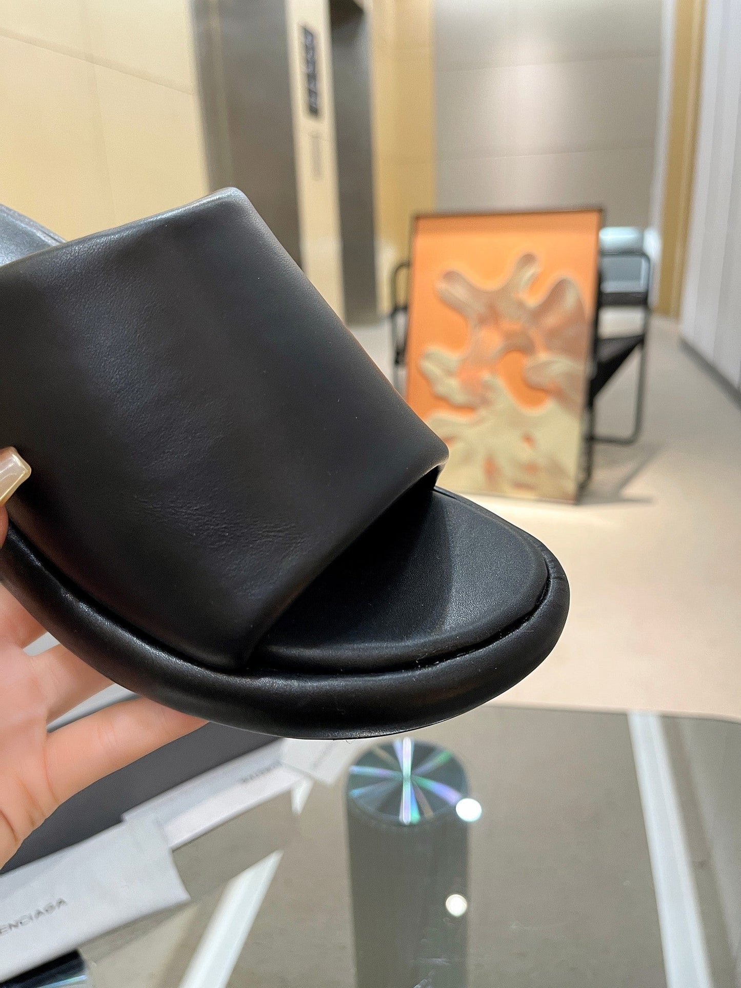 WEDGE SANDALS IN BLACK SOFT LAMBSKIN - 35