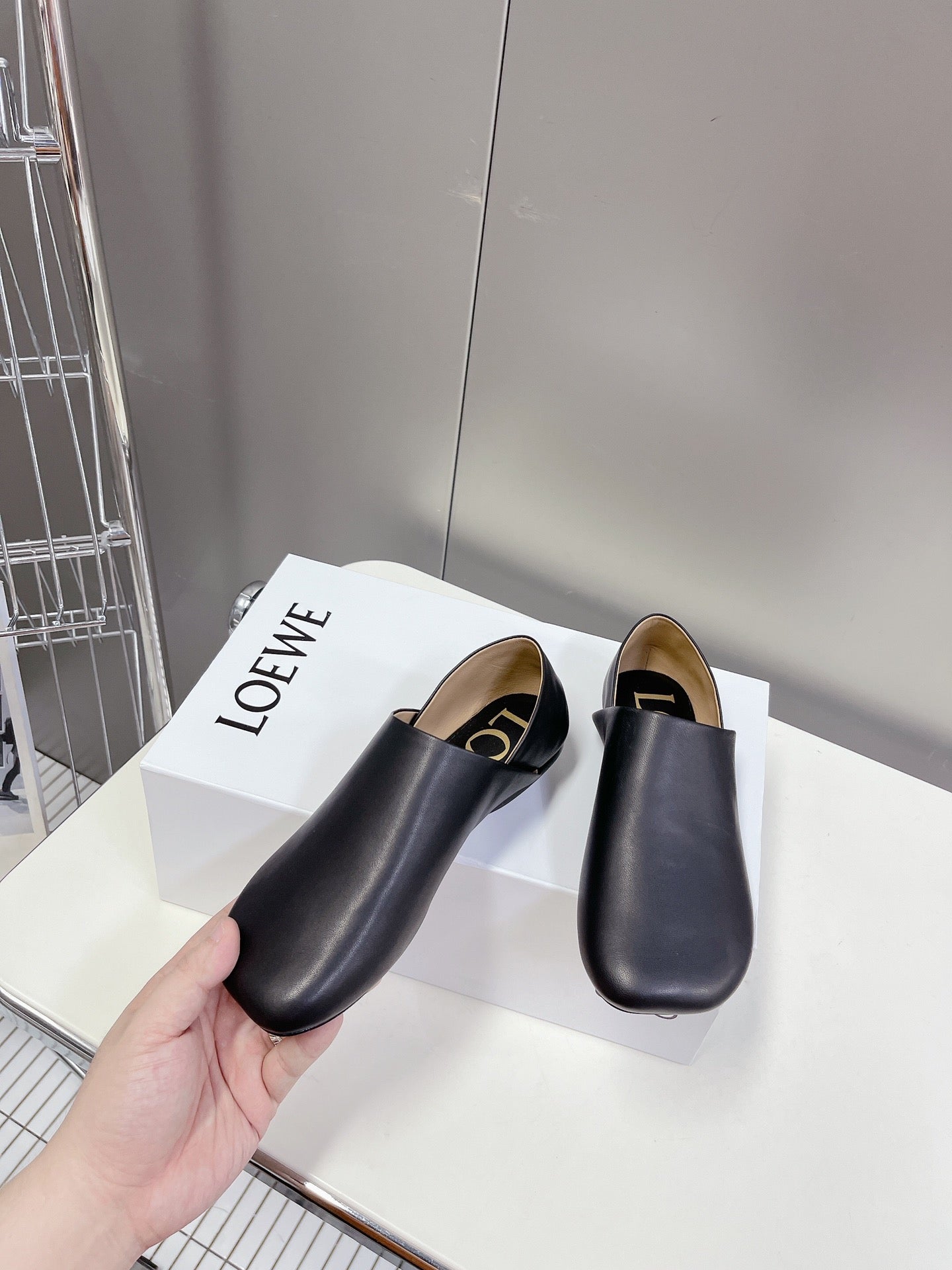 LW TOY SLIPPER BLACK CALFSKIN - 35