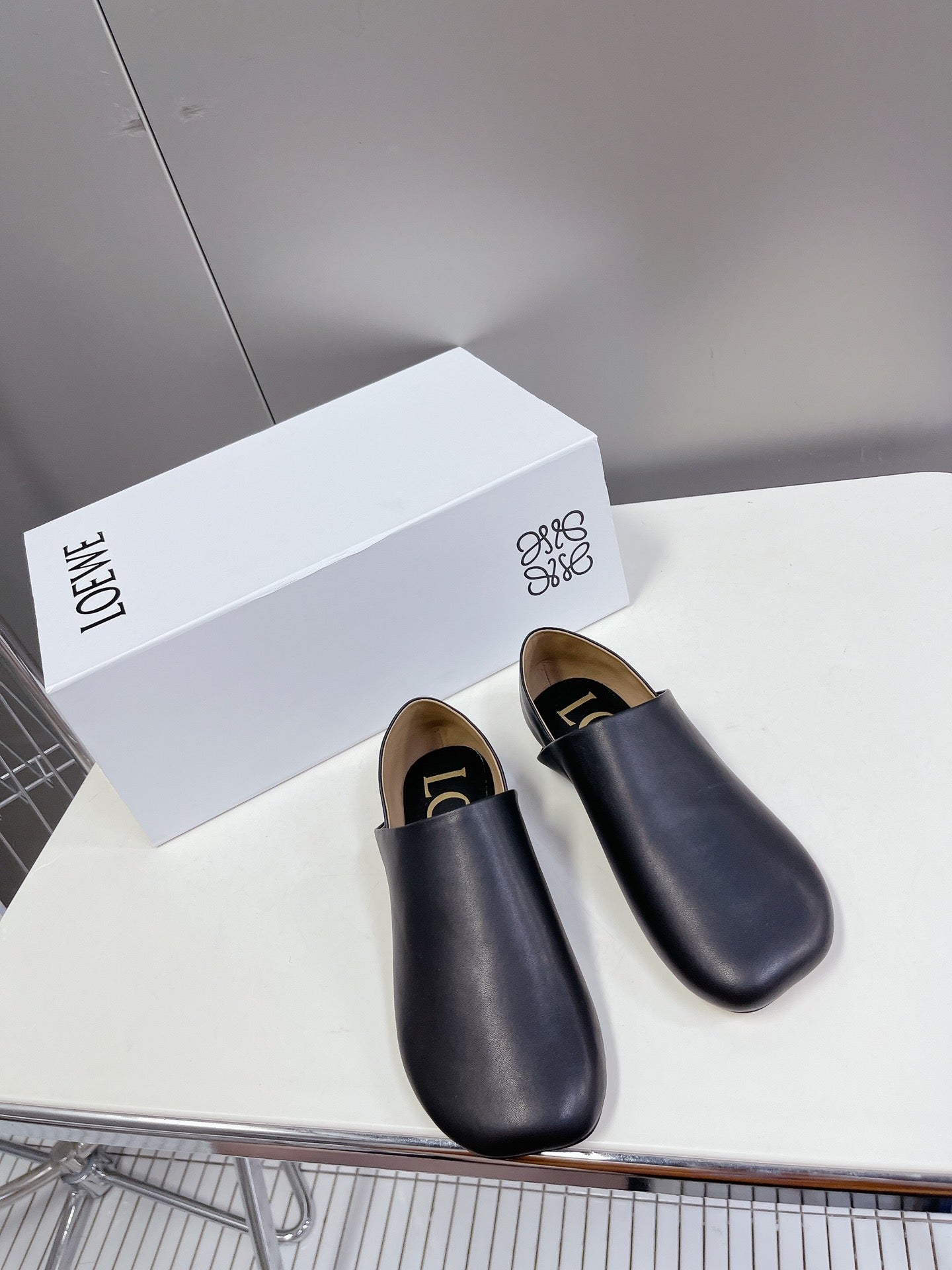 LW TOY SLIPPER BLACK CALFSKIN - 35