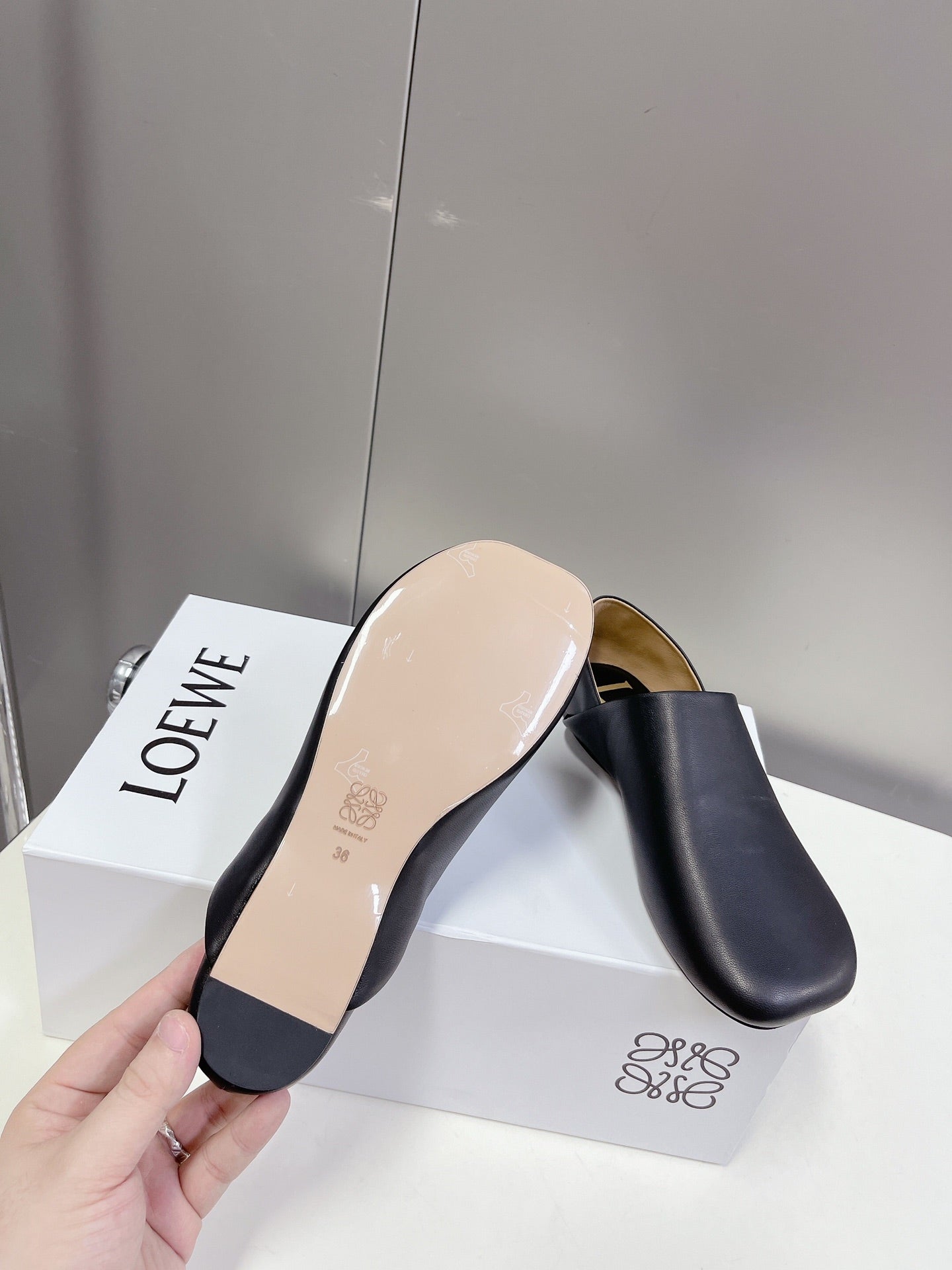 LW TOY SLIPPER BLACK CALFSKIN - 35