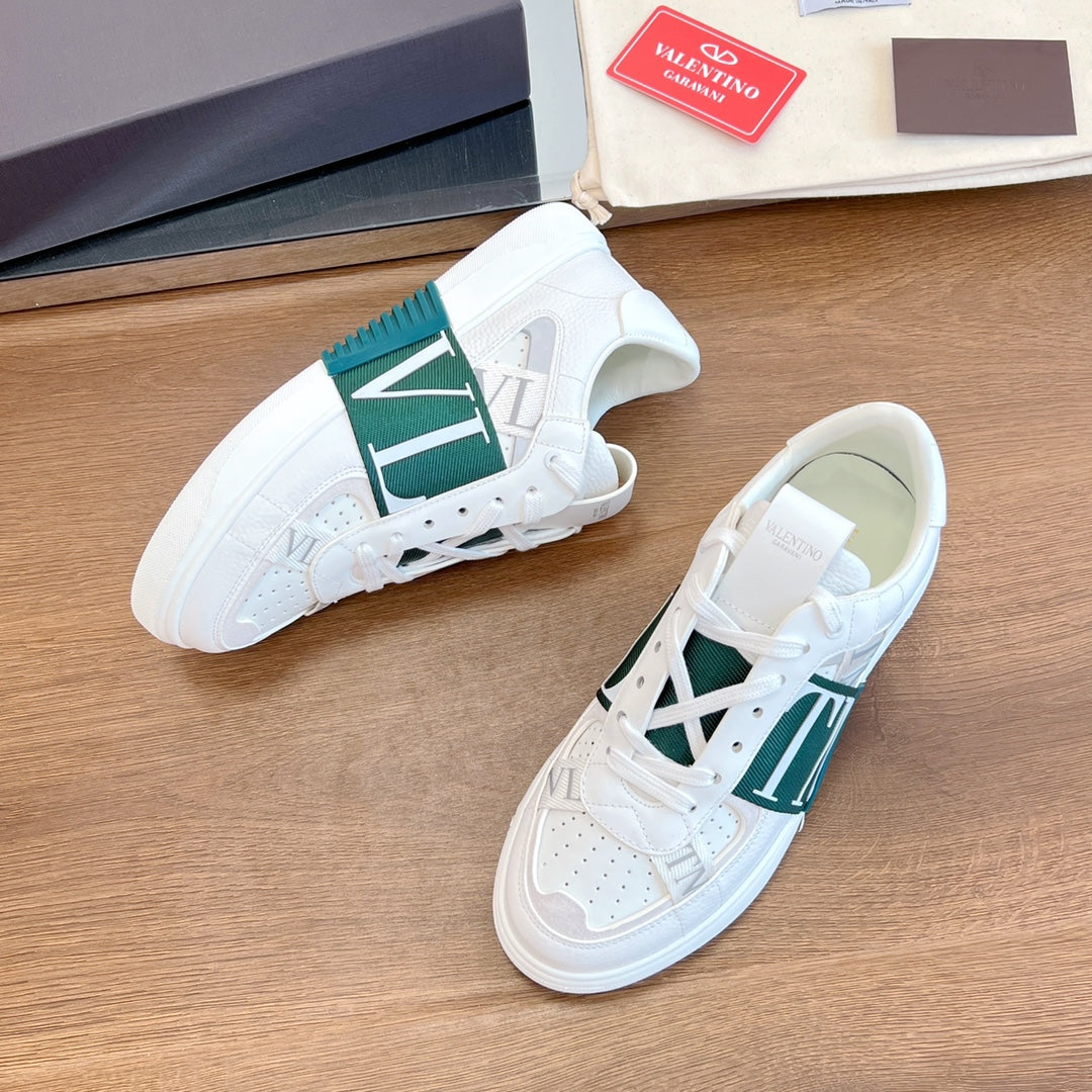 VL7N LOW-TOP WHITE CALFSKIN AND PINE GREEN FABRIC SNEAKER WITH BANDS - 35