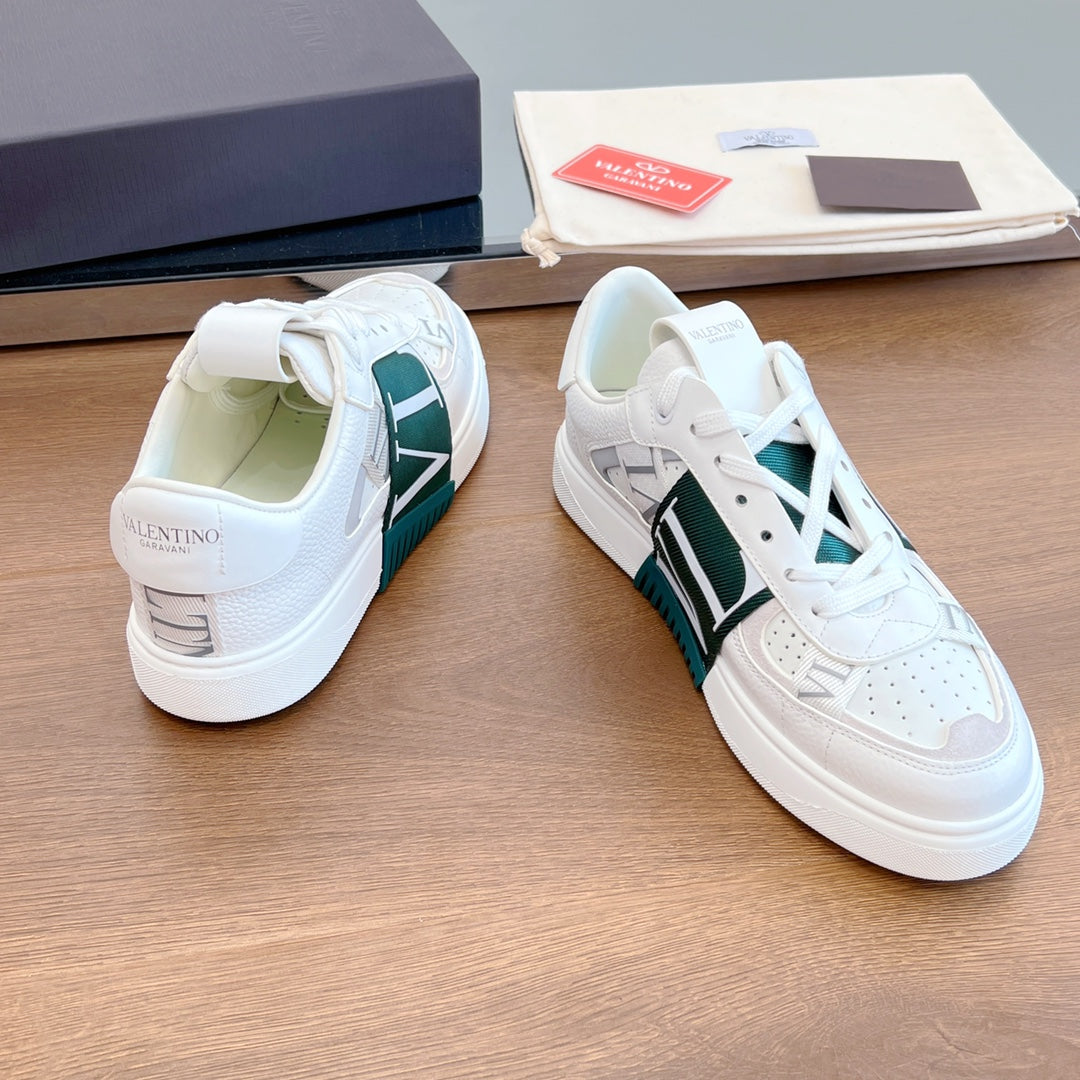 VL7N LOW-TOP WHITE CALFSKIN AND PINE GREEN FABRIC SNEAKER WITH BANDS - 35