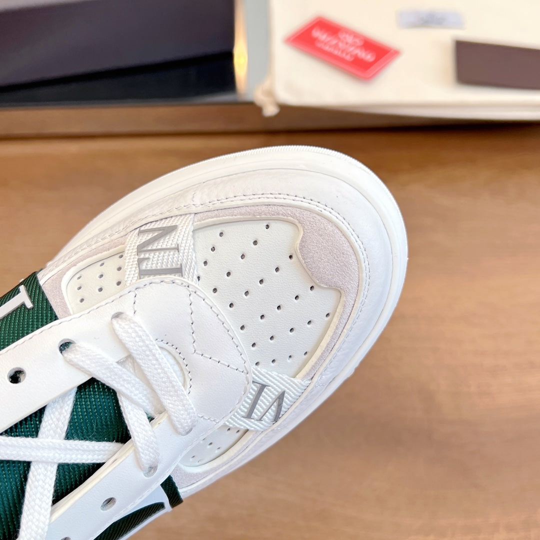 VL7N LOW-TOP WHITE CALFSKIN AND PINE GREEN FABRIC SNEAKER WITH BANDS - 35