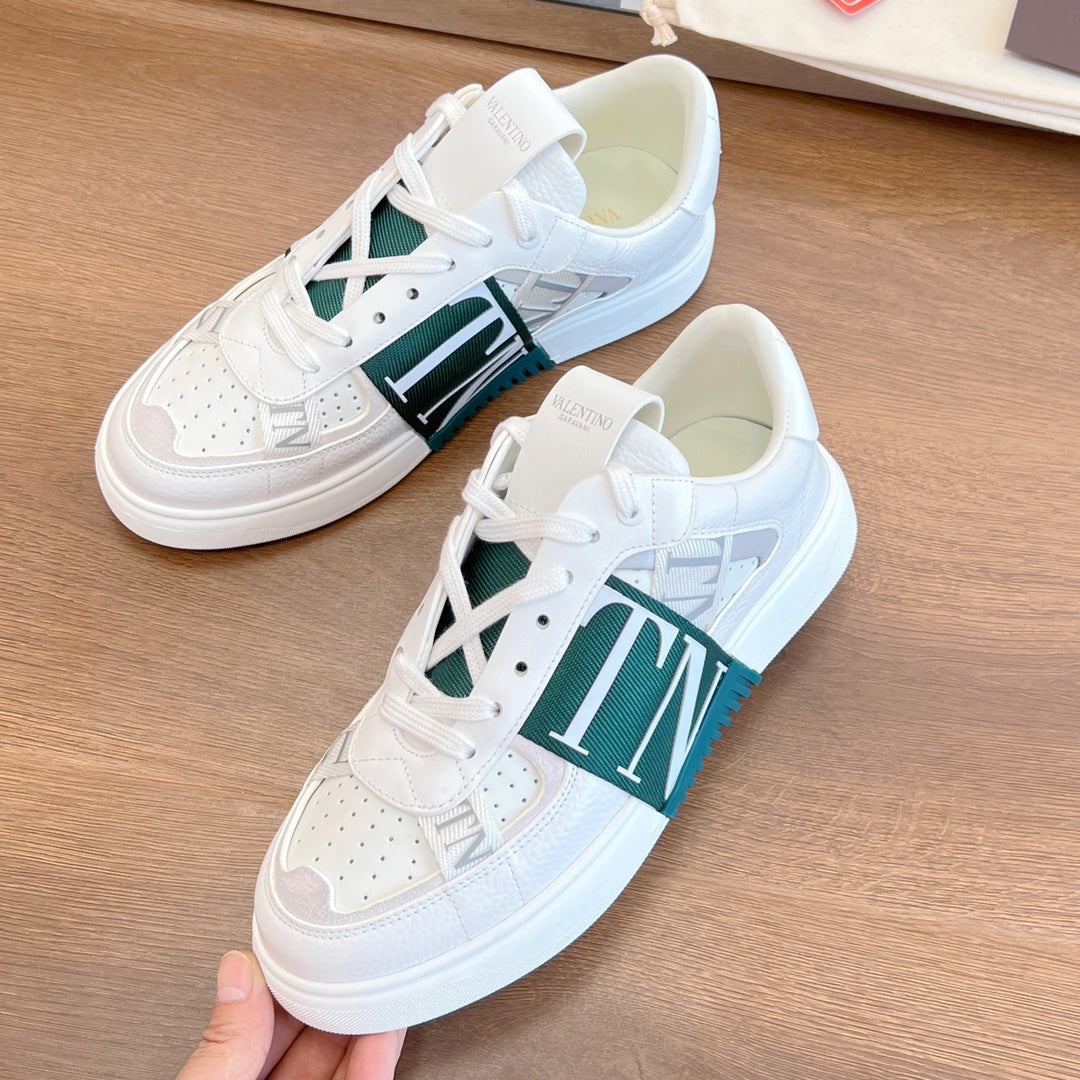 VL7N LOW-TOP WHITE CALFSKIN AND PINE GREEN FABRIC SNEAKER WITH BANDS - 35