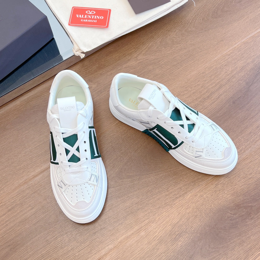 VL7N LOW-TOP WHITE CALFSKIN AND PINE GREEN FABRIC SNEAKER WITH BANDS - 35