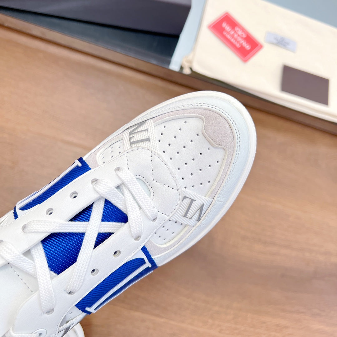 VL7N LOW-TOP WHITE CALFSKIN AND COBALT BLUE FABRIC SNEAKER WITH BANDS - 35