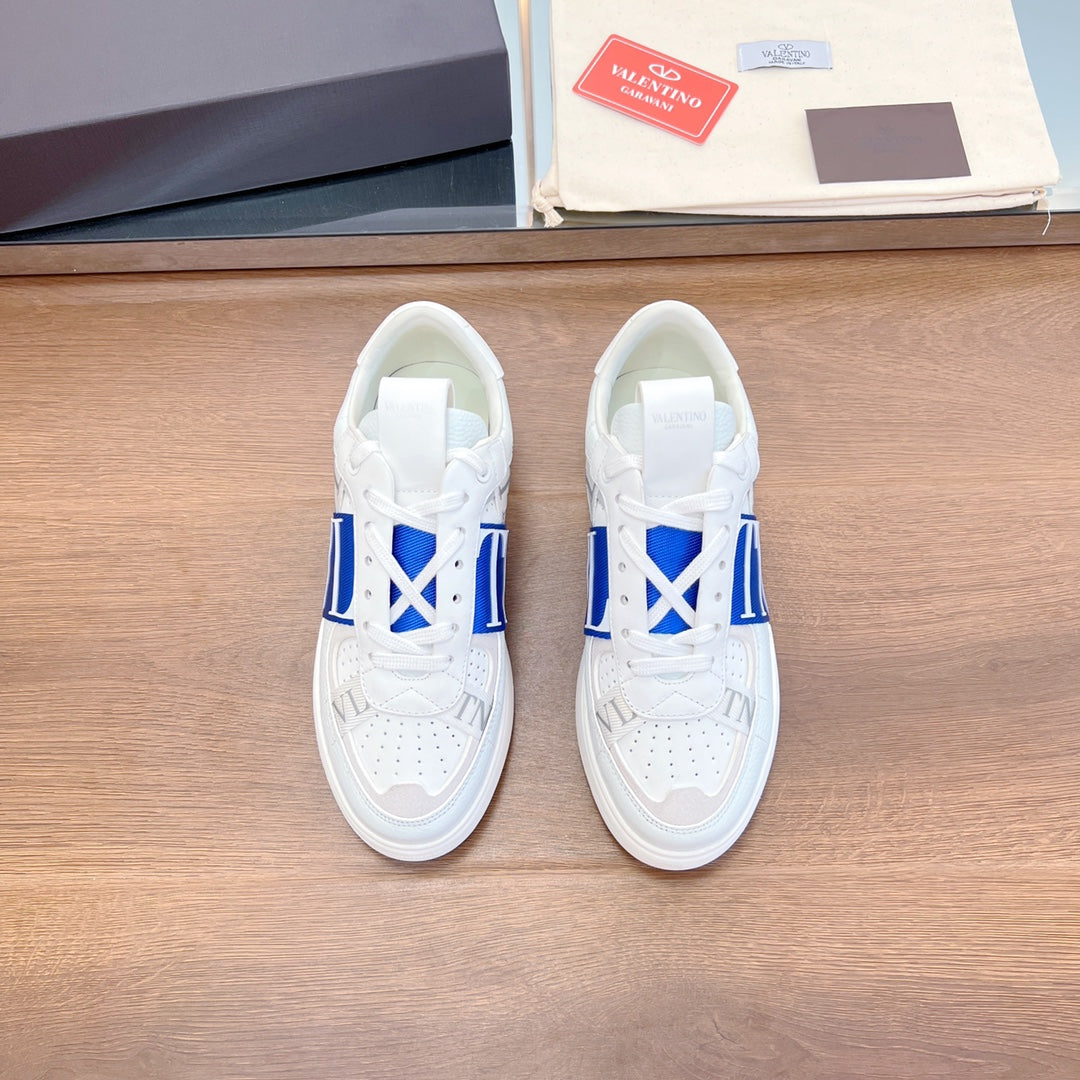 VL7N LOW-TOP WHITE CALFSKIN AND COBALT BLUE FABRIC SNEAKER WITH BANDS - 35