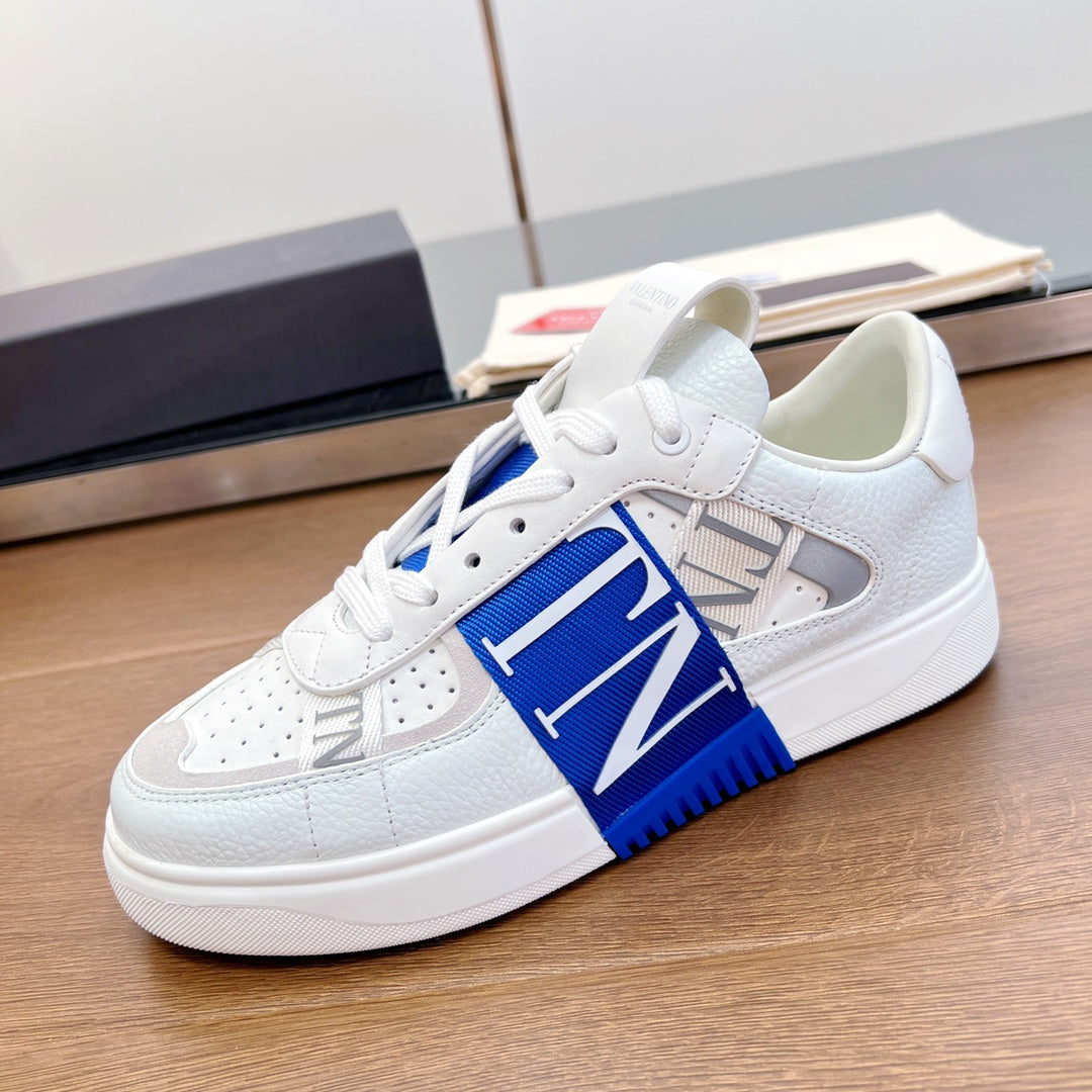 VL7N LOW-TOP WHITE CALFSKIN AND COBALT BLUE FABRIC SNEAKER WITH BANDS - 35