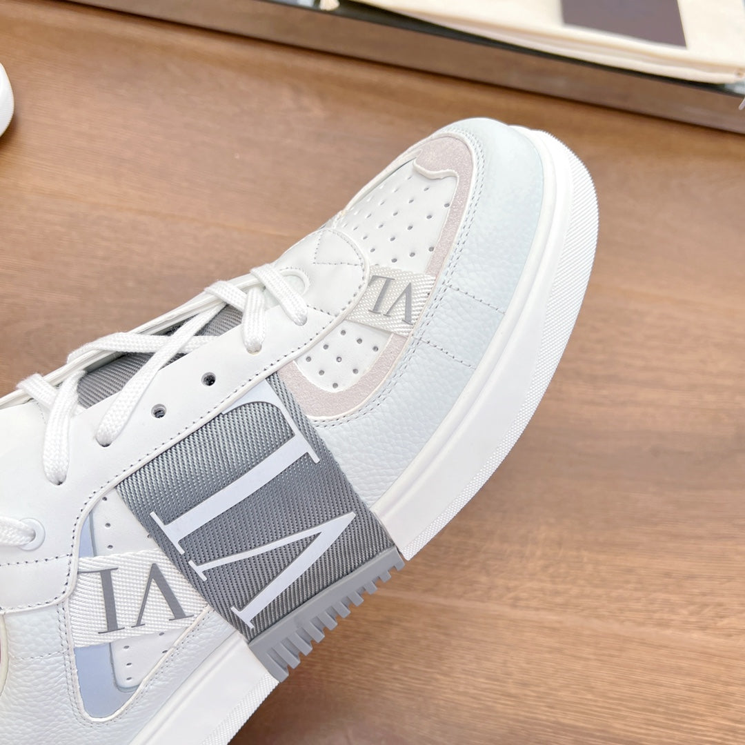 VL7N LOW-TOP WHITE CALFSKIN AND GREY FABRIC SNEAKER WITH BANDS - 35