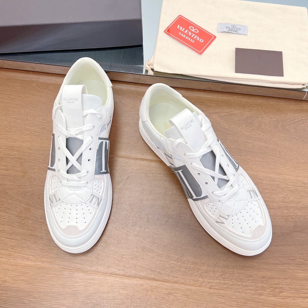 VL7N LOW-TOP WHITE CALFSKIN AND GREY FABRIC SNEAKER WITH BANDS - 35