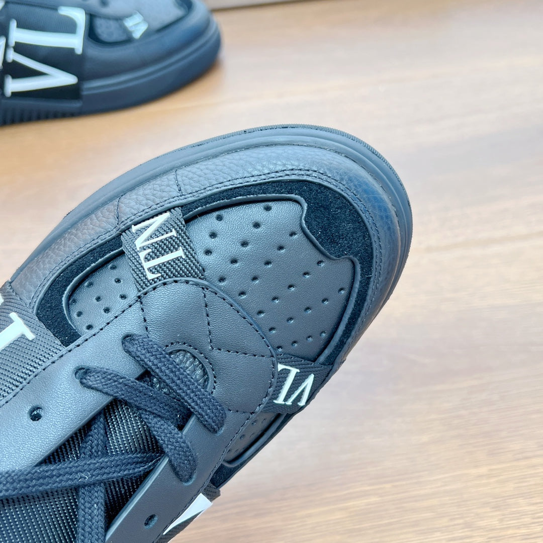 VL7N LOW-TOP BLACK CALFSKIN AND FABRIC SNEAKER WITH BANDS - 35