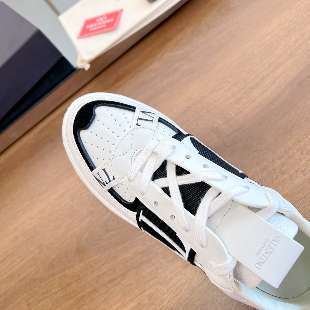 VL7N LOW-TOP WHITE CALFSKIN AND BLACK FABRIC SNEAKER WITH BANDS - 35