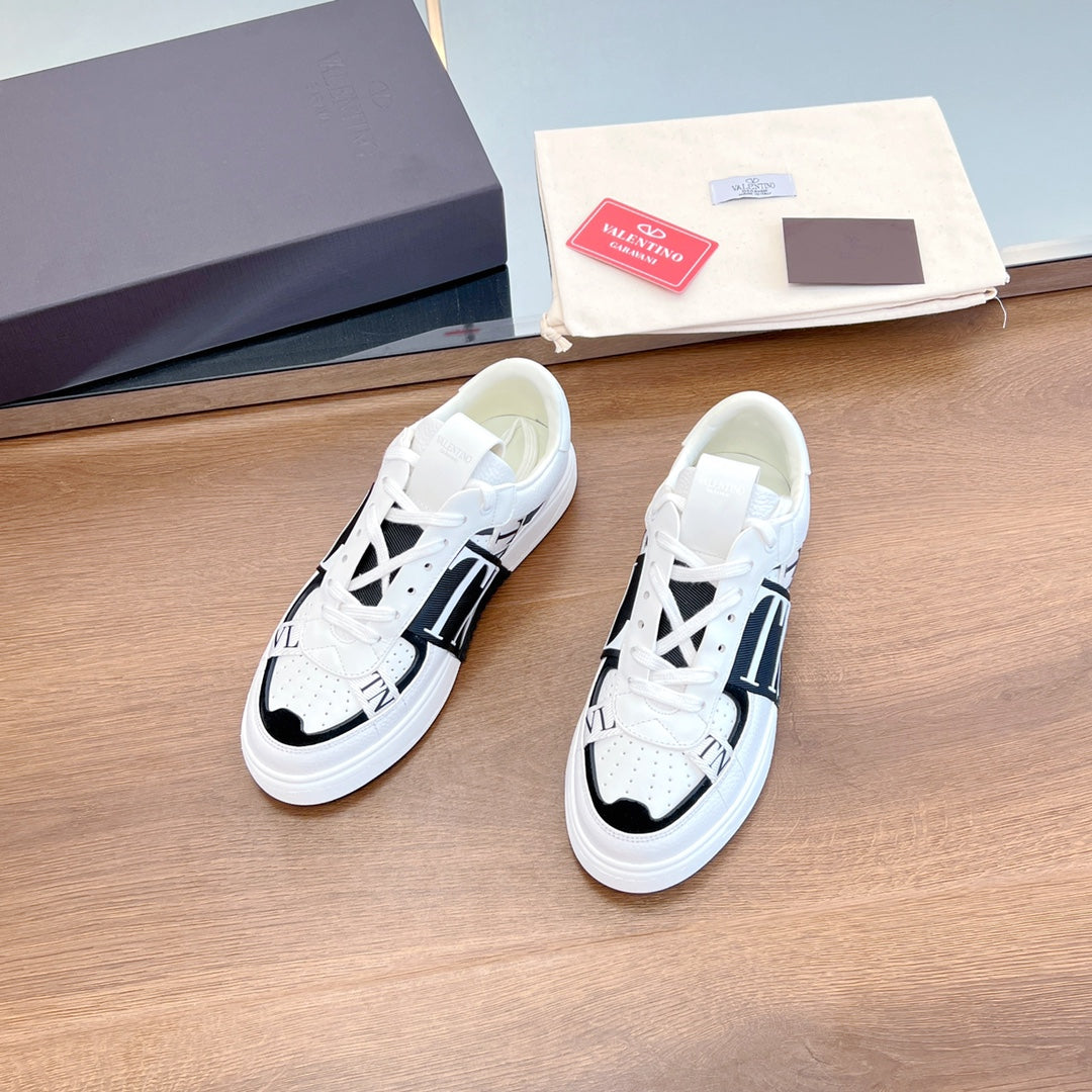 VL7N LOW-TOP WHITE CALFSKIN AND BLACK FABRIC SNEAKER WITH BANDS - 35