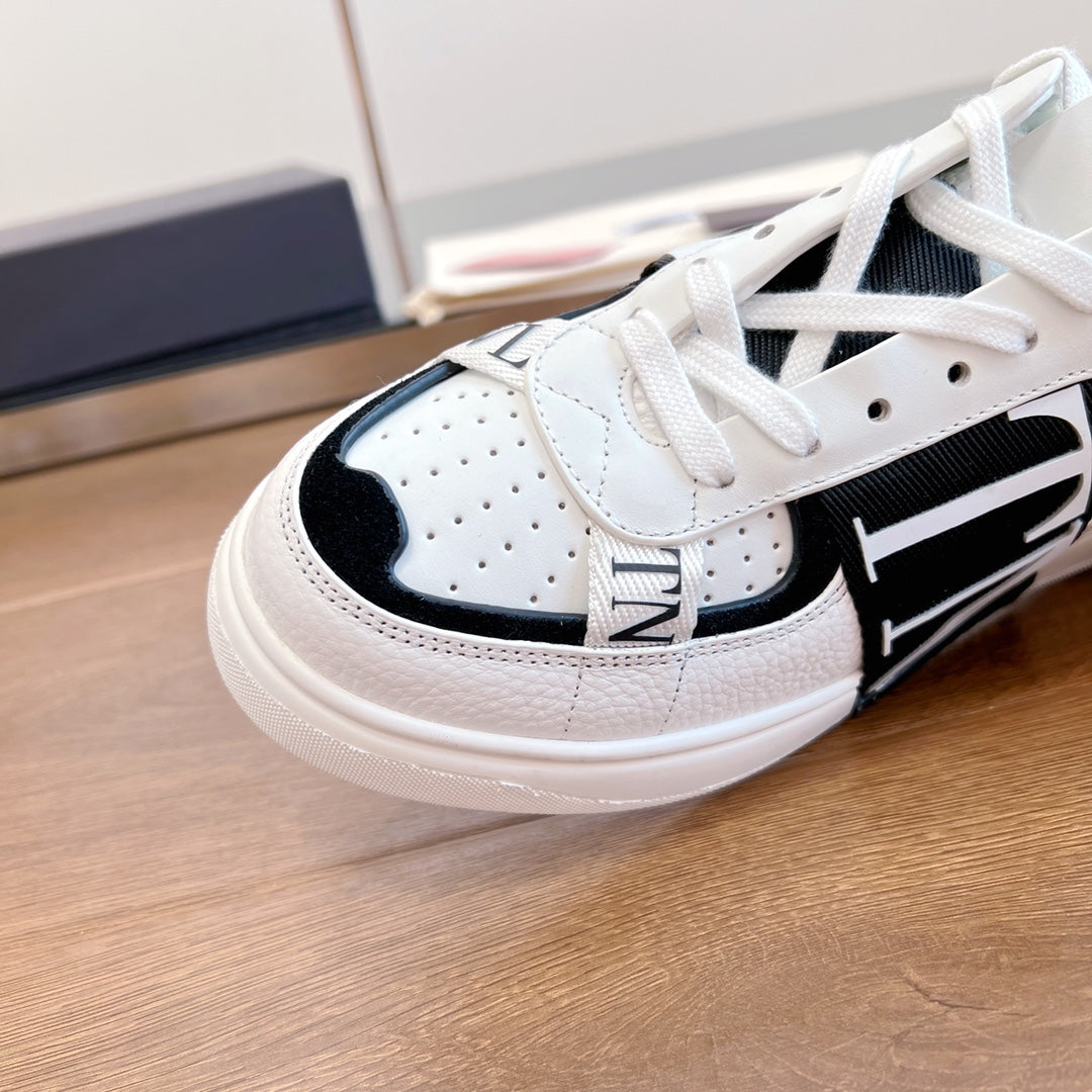 VL7N LOW-TOP WHITE CALFSKIN AND BLACK FABRIC SNEAKER WITH BANDS - 35