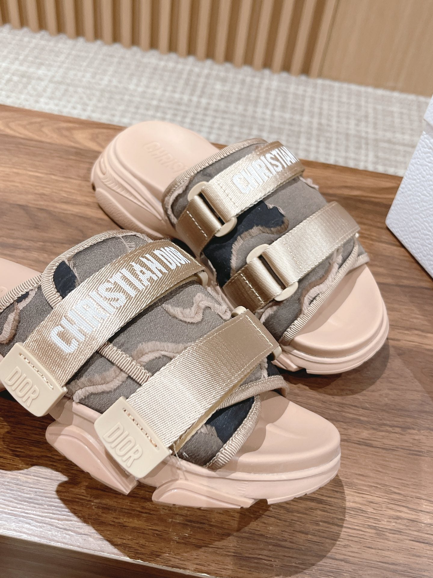 DIOR PLATFORM SLIDES 25S 30 MM IN MOSS GREEN FABRIC AND NUDE CALFSKIN - 35