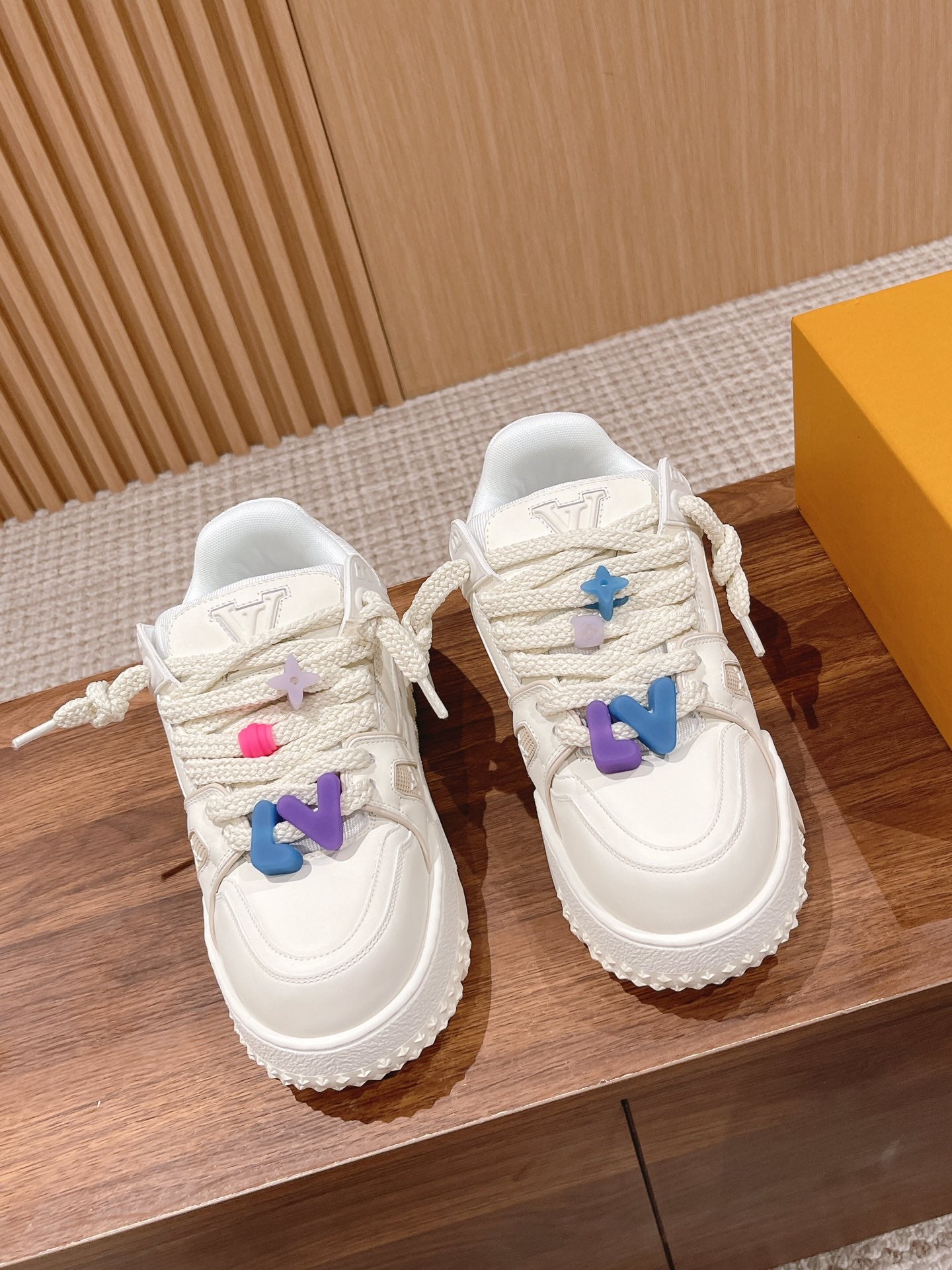 LV Trainer Maxi Sneaker White Calfskin - 35