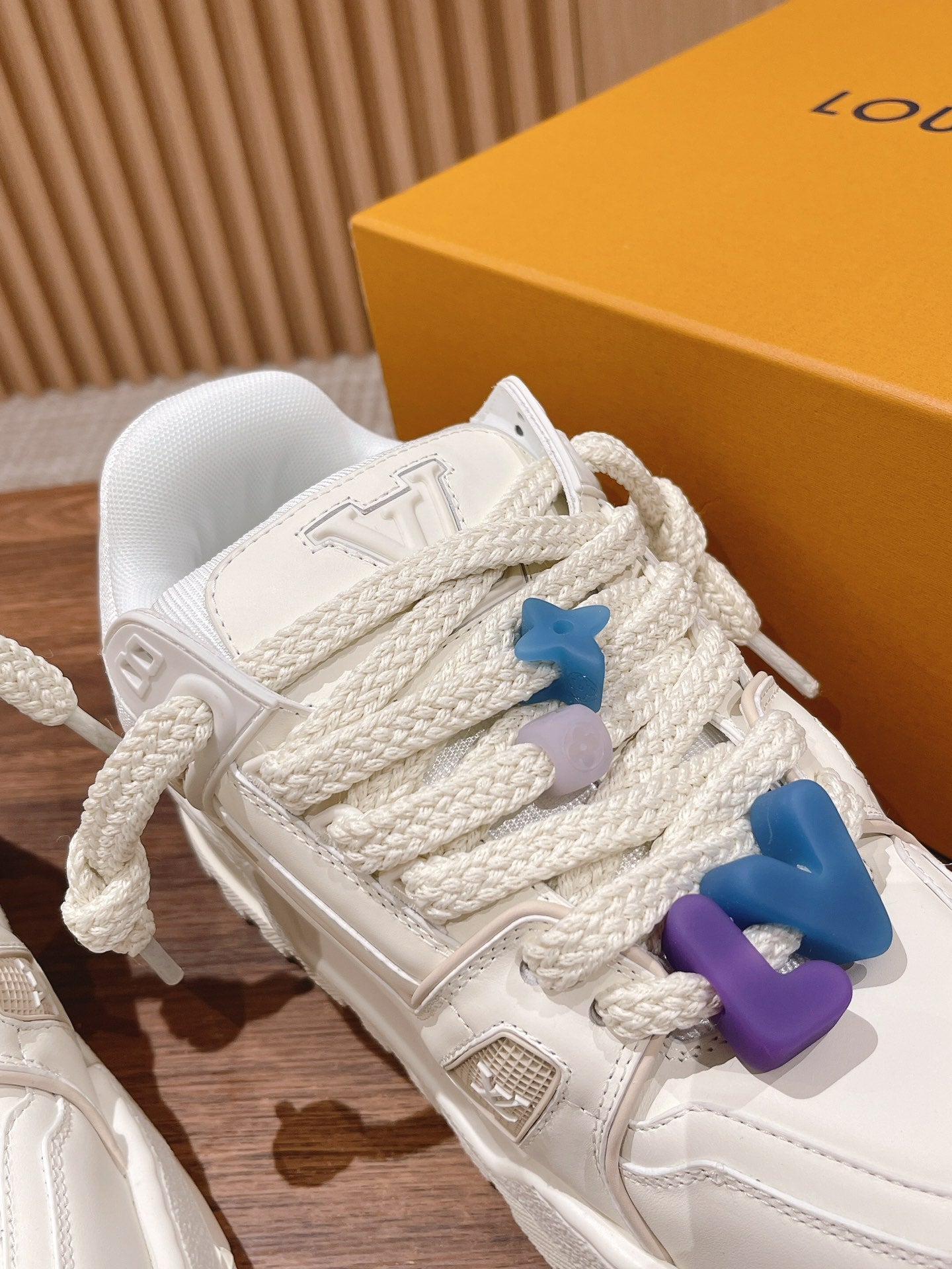 LV Trainer Maxi Sneaker White Calfskin - 35