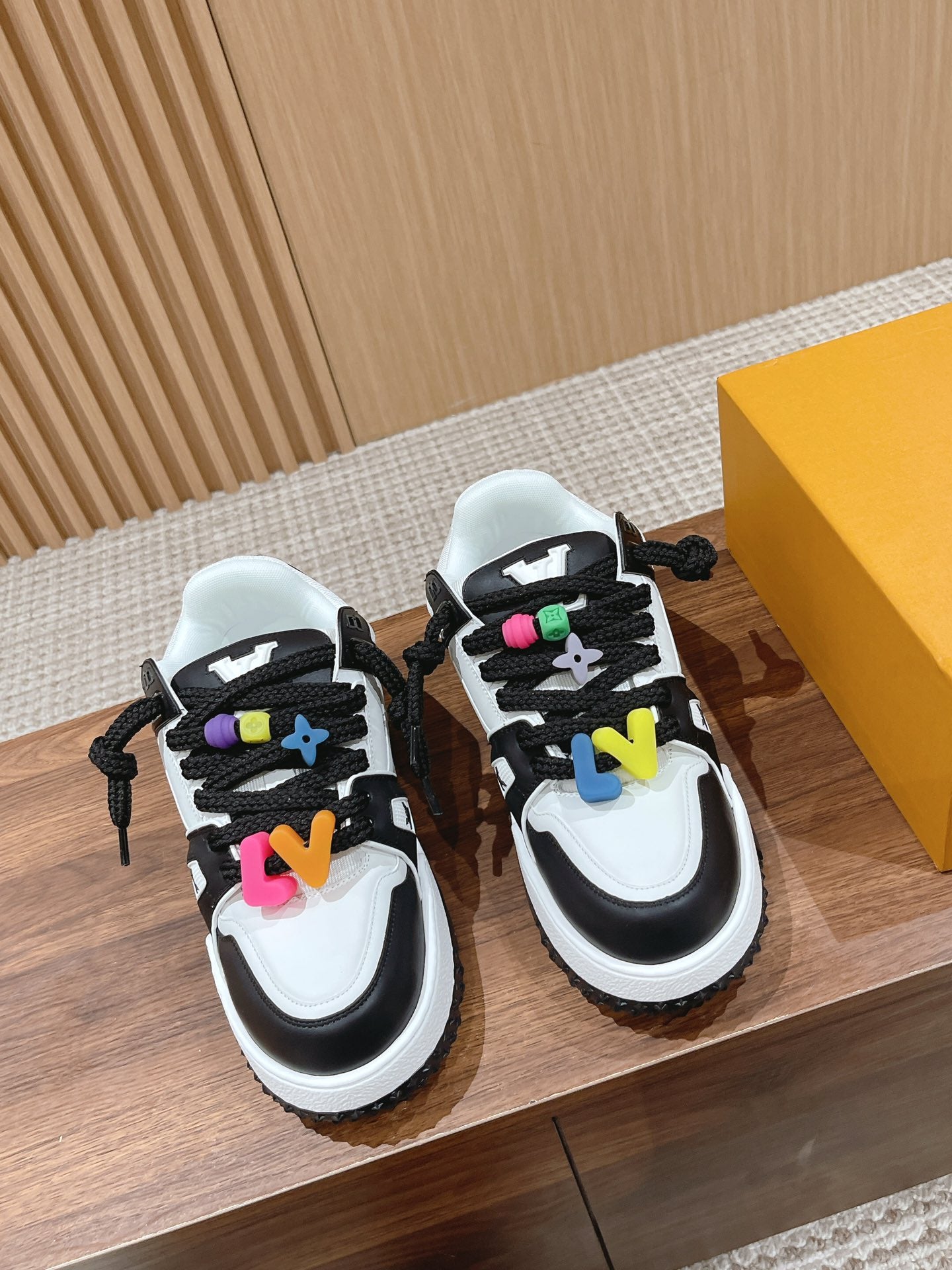 LV Trainer Maxi Sneaker White Mix Black Calfskin - 35