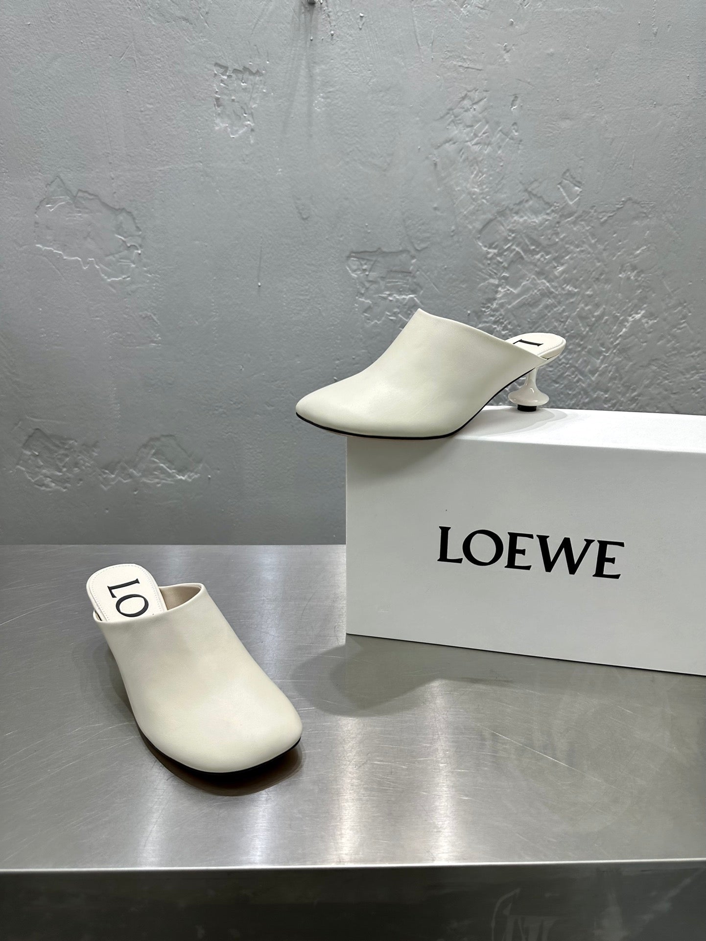 LW TOY MULE 55 WHITE CALFSKIN - 35
