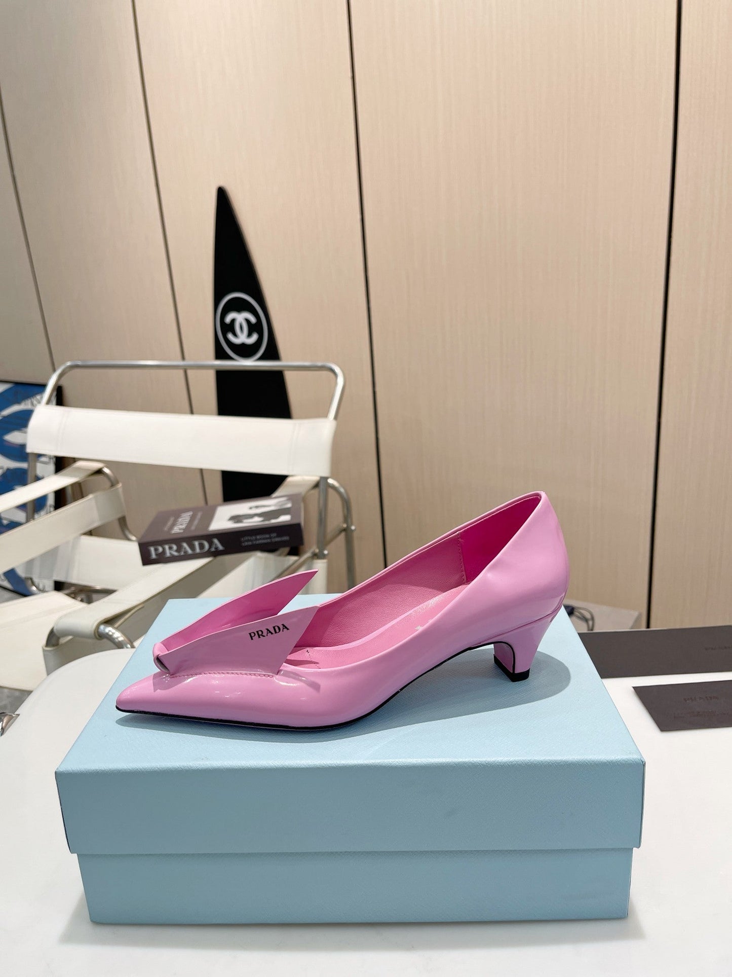 KITTEN HEEL PUMPS WITH CREATIVE SHAPE IN PINK GLOSSY LAMBSKIN - 34