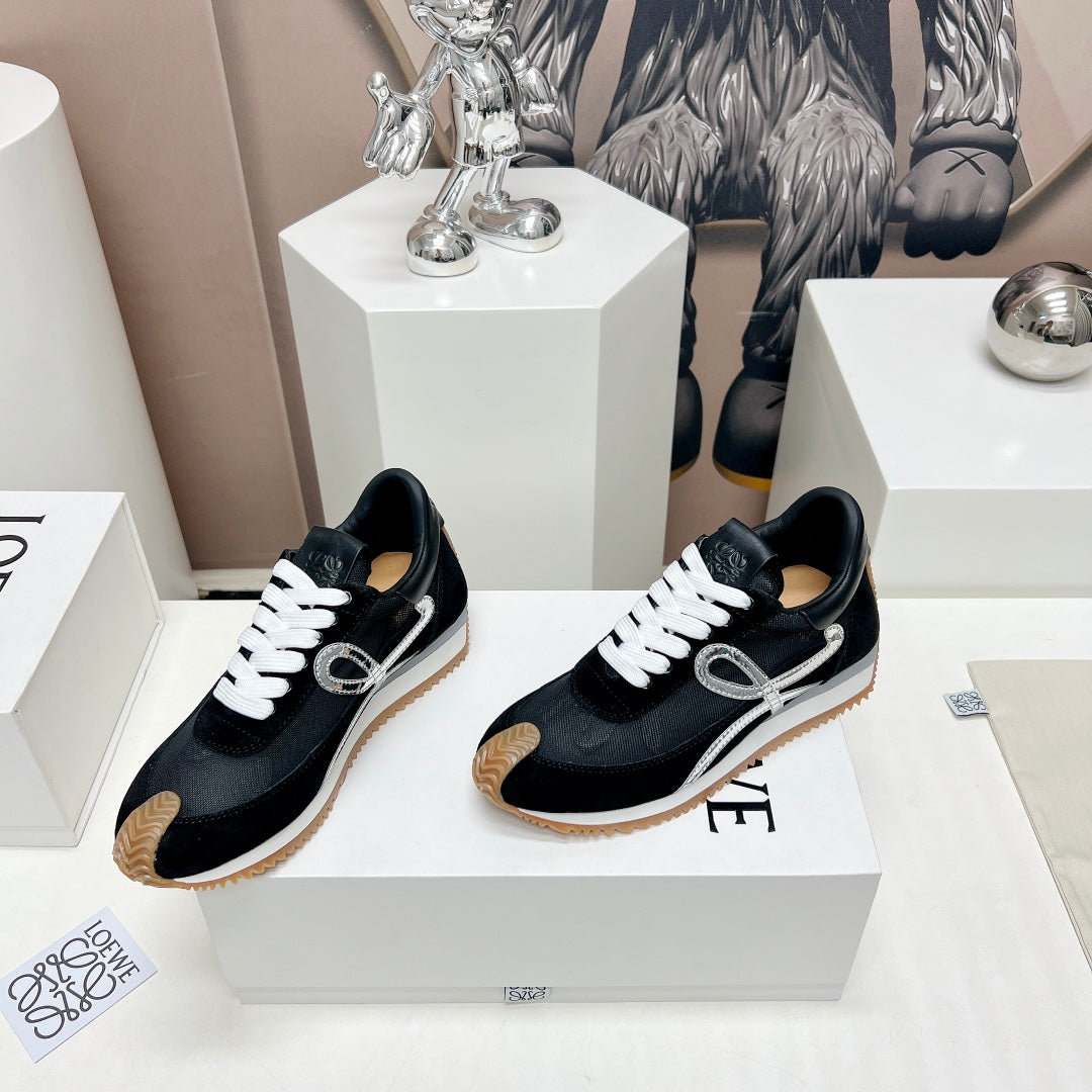FLOW RUNNER SNEAKER IN BLACK SUEDE AND SHEEPSKIN - 35