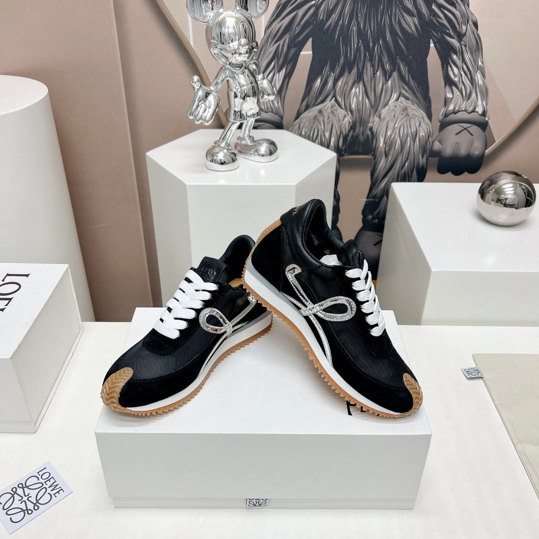 FLOW RUNNER SNEAKER IN BLACK SUEDE AND SHEEPSKIN - 35
