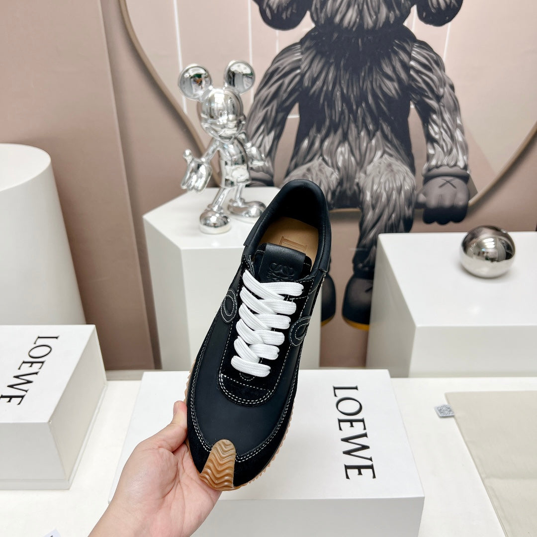 FLOW RUNNER SNEAKER IN FULL BLACK SUEDE AND SHEEPSKIN - 35