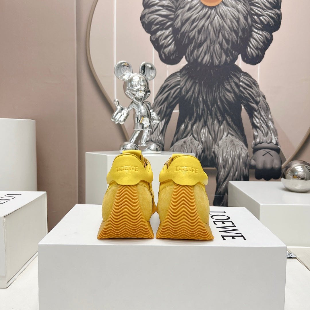 FLOW RUNNER SNEAKER IN SUN YELLOW SUEDE AND SHEEPSKIN - 35