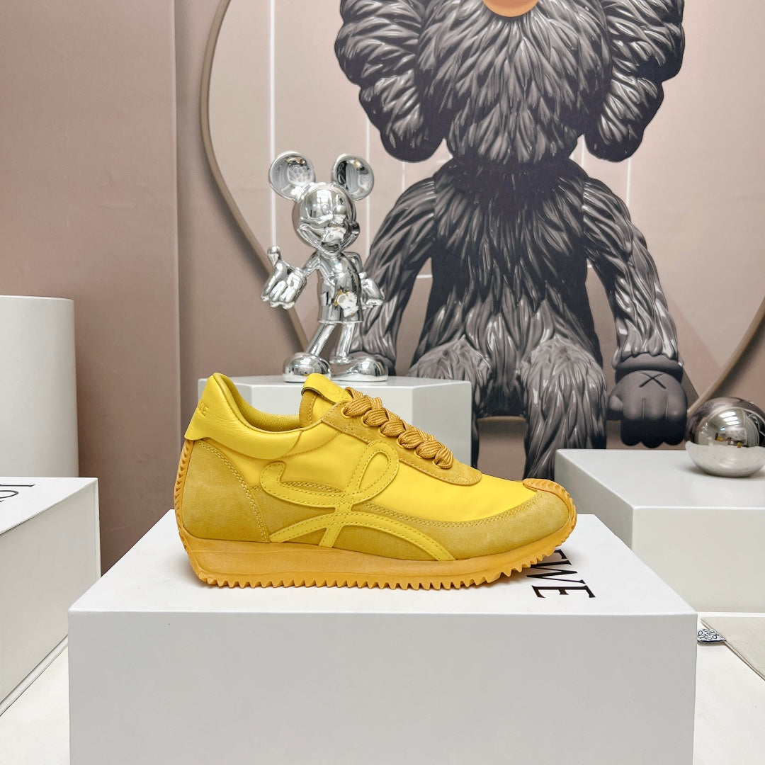 FLOW RUNNER SNEAKER IN SUN YELLOW SUEDE AND SHEEPSKIN - 35