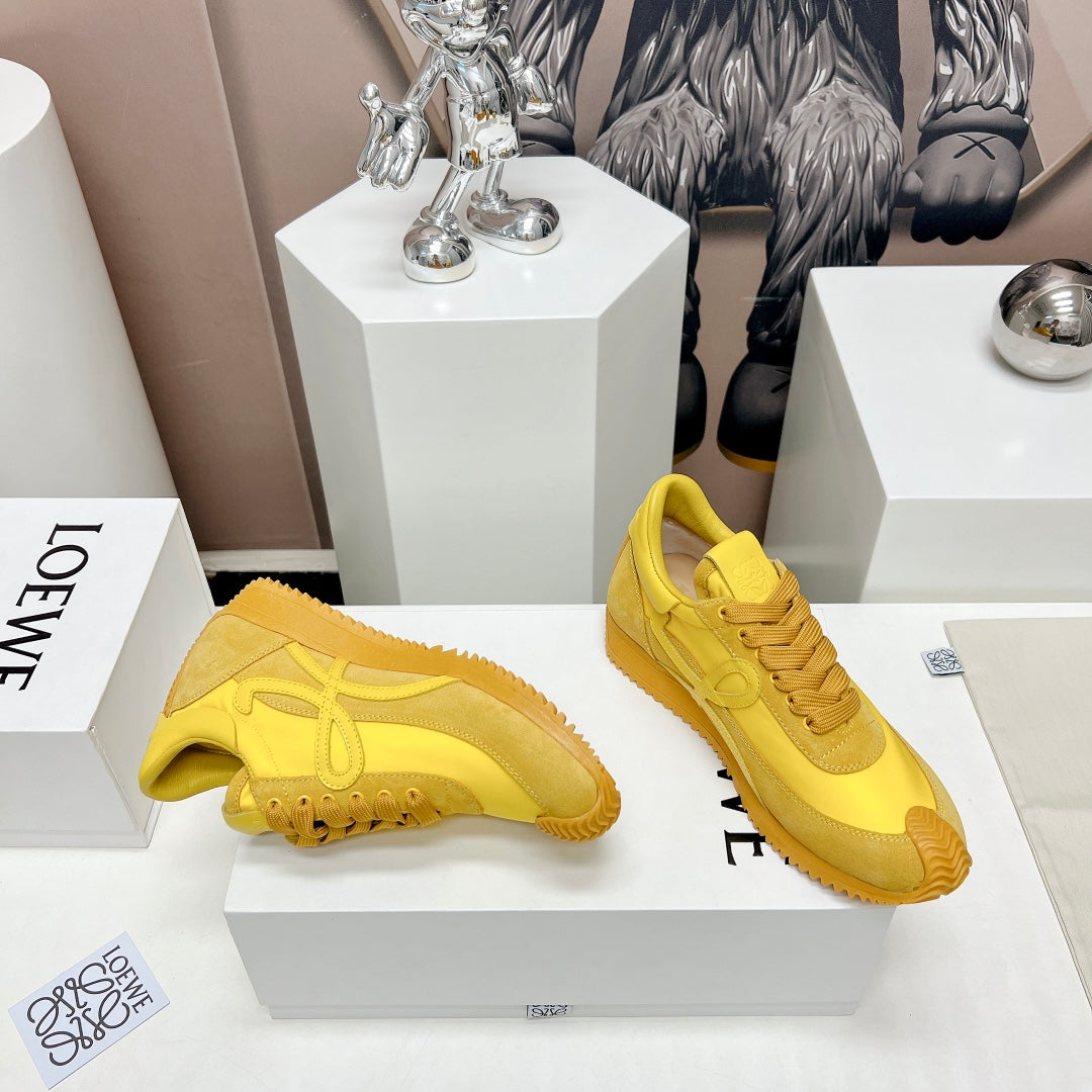 FLOW RUNNER SNEAKER IN SUN YELLOW SUEDE AND SHEEPSKIN - 35