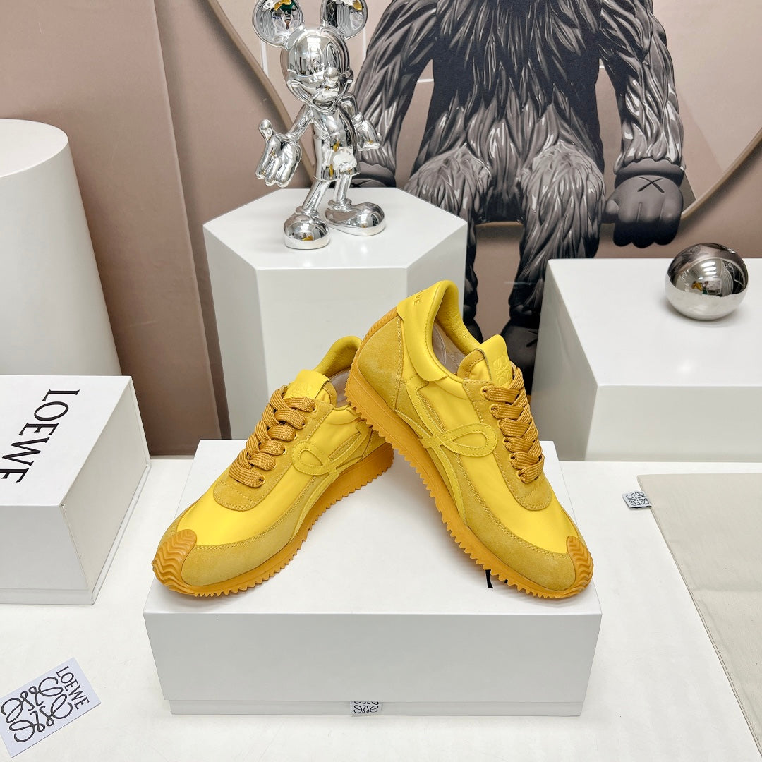 FLOW RUNNER SNEAKER IN SUN YELLOW SUEDE AND SHEEPSKIN - 35