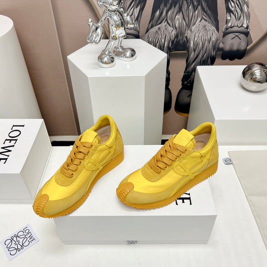 FLOW RUNNER SNEAKER IN SUN YELLOW SUEDE AND SHEEPSKIN - 35