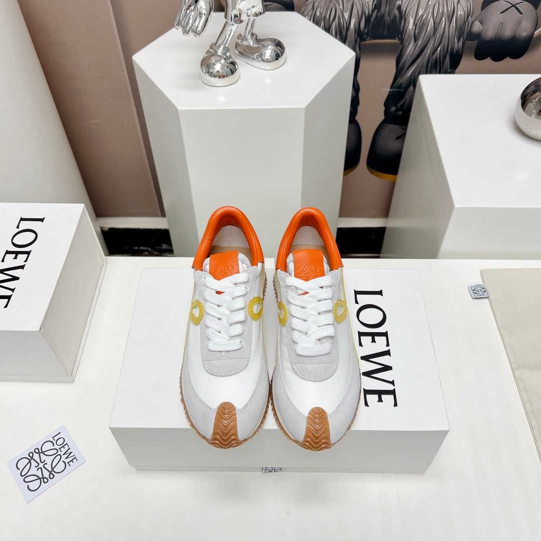 FLOW RUNNER SNEAKER IN PALE GRAY MIX VIVID ORANGE SUEDE AND SHEEPSKIN - 35