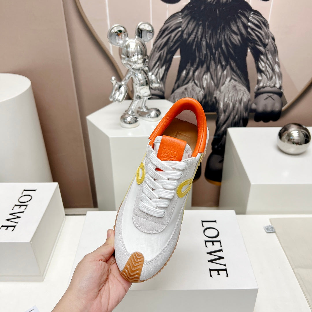 FLOW RUNNER SNEAKER IN PALE GRAY MIX VIVID ORANGE SUEDE AND SHEEPSKIN - 35