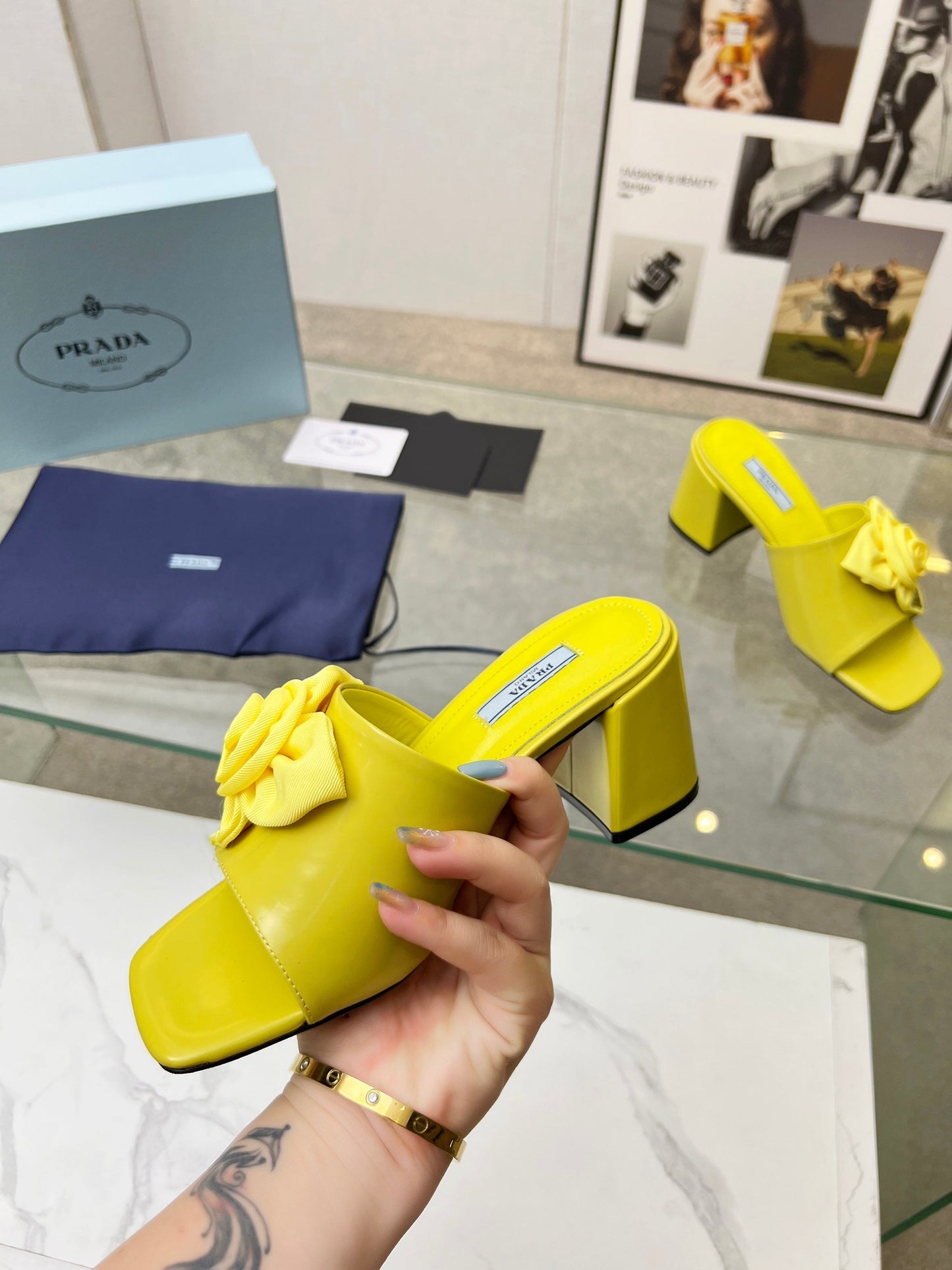 PRA FLOWER BLOCK HEELS 75 LEMON CALFSKIN - 35