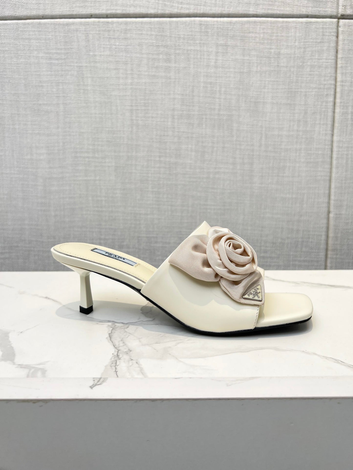PRA FLOWER POINTED HEELS 55 IVORY CALFSKIN - 35