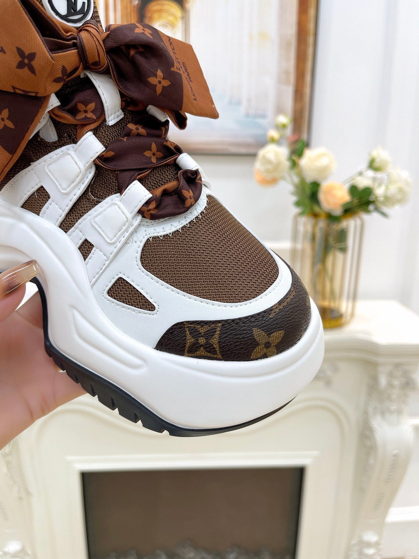 LV ARCHLIGHT 2.0 PLATFORM SNEAKER IN WHITE MIX CHOCOLATE BROWN MIX OF MATERIALS - 35