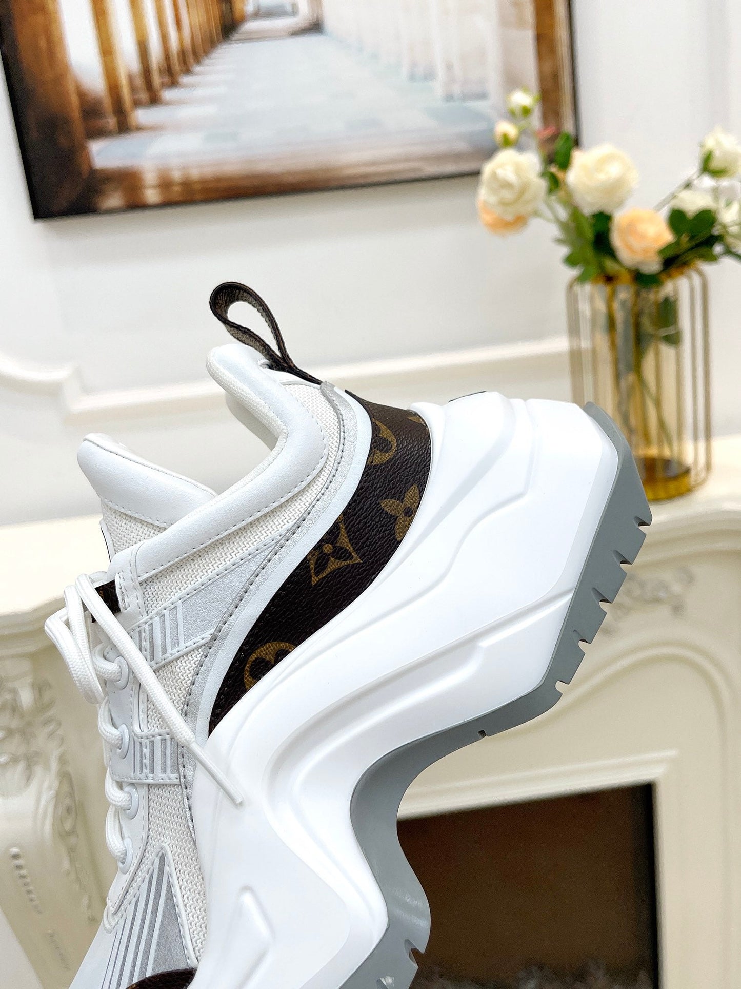 LV ARCHLIGHT 2.0 PLATFORM SNEAKER IN WHITE MIX BROWN MIX OF MATERIALS - 35