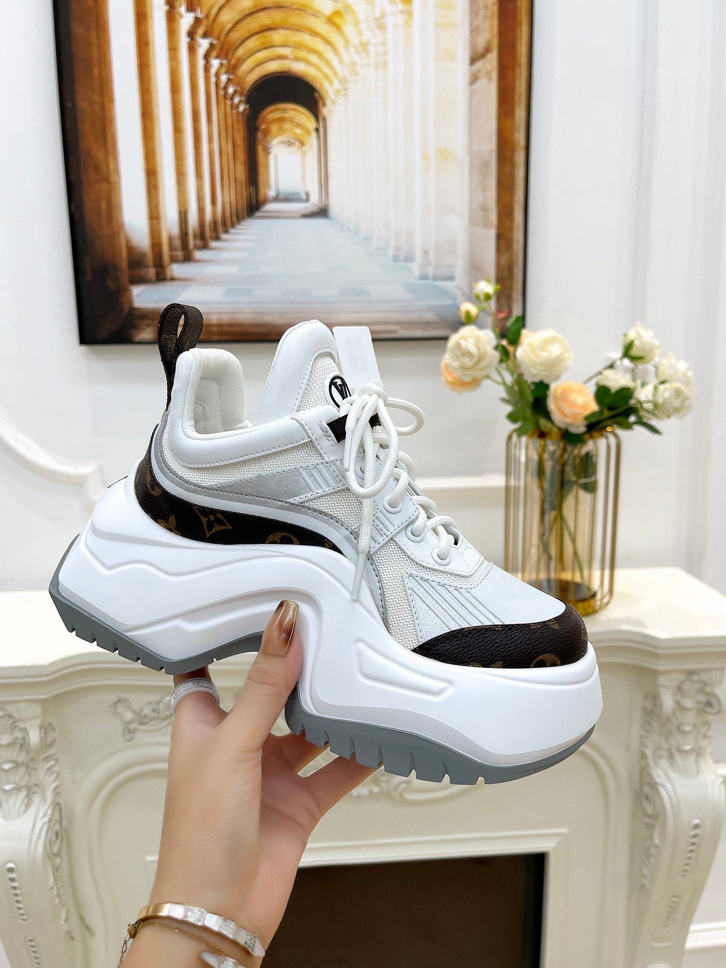 LV ARCHLIGHT 2.0 PLATFORM SNEAKER IN WHITE MIX BROWN MIX OF MATERIALS - 35
